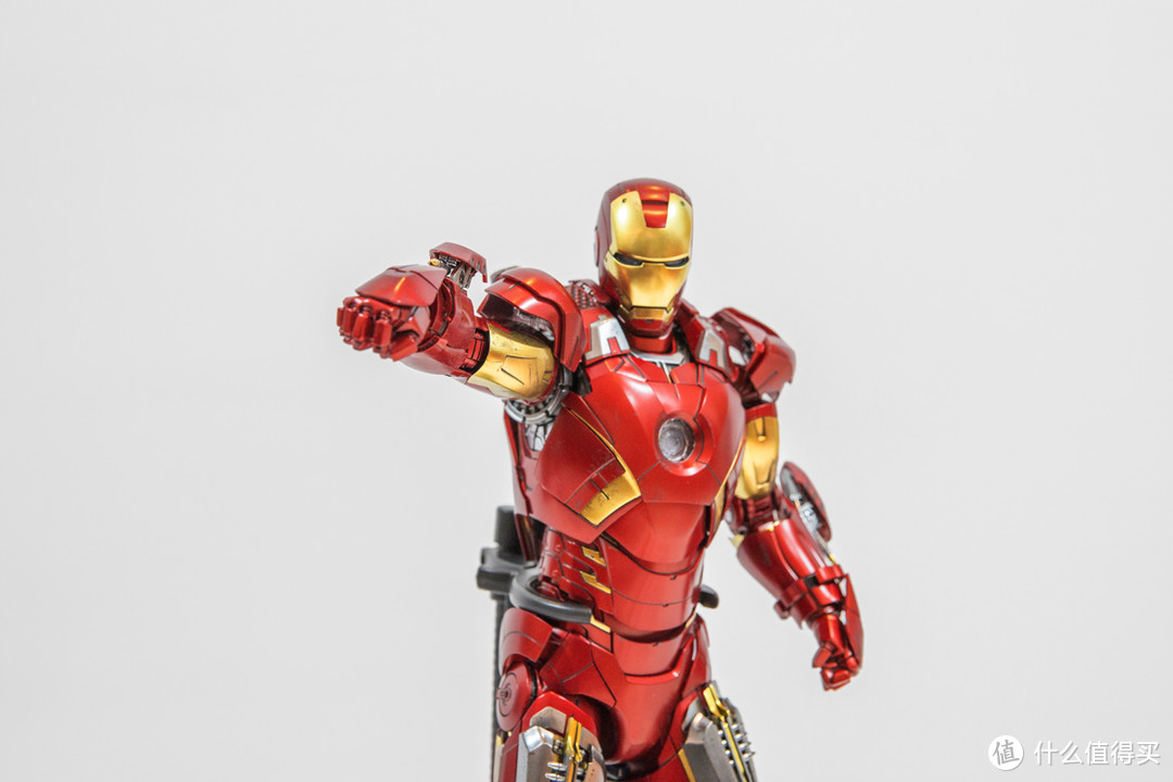 怀念华丽的首次集结——Hot Toys 钢铁侠 Mark 7 合金版 1/6可动人偶