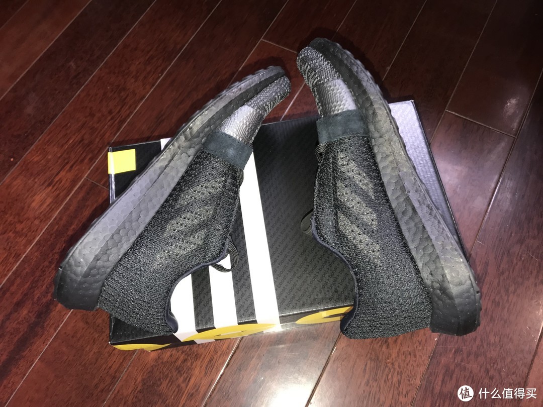 酷黑黑武士——adidas SenseBOOST GO U跑步鞋