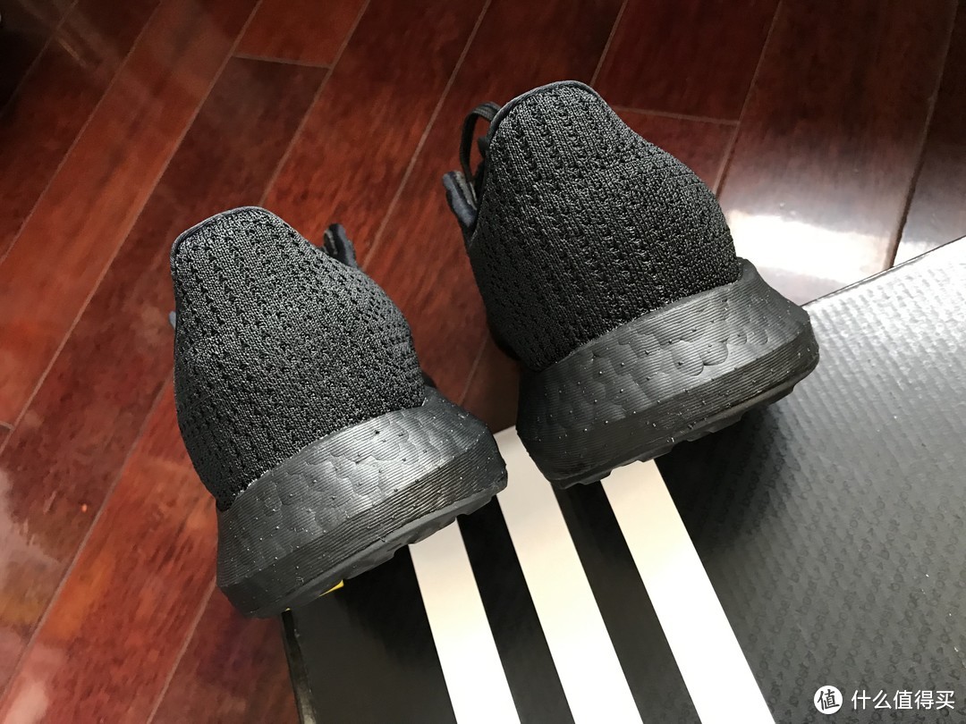 酷黑黑武士——adidas SenseBOOST GO U跑步鞋