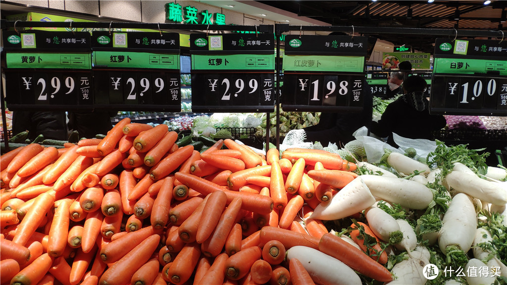 【亲历】武汉超市的菜价，没有疯涨，没有疯抢，忙中有序！