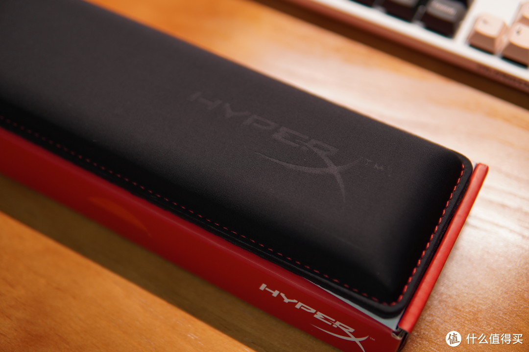 迟到的开箱体验——HyperX Wrist Rest 键盘手腕托