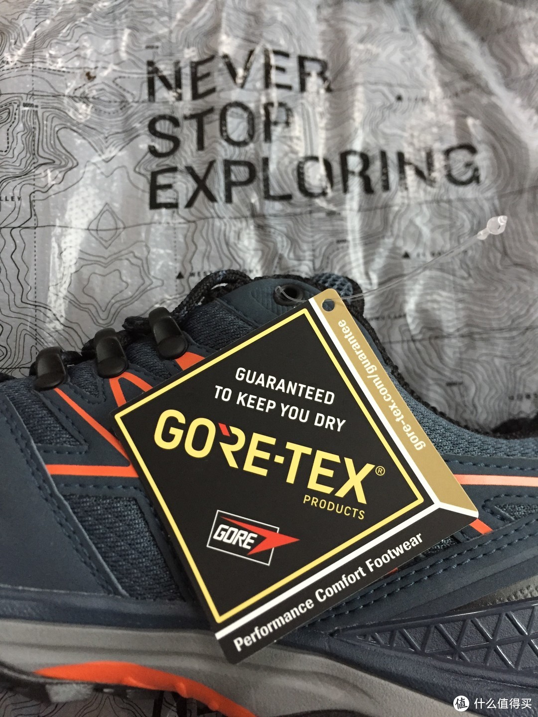 GORE-TEX，保证干燥