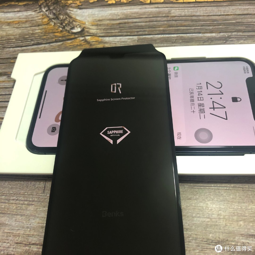 过年了给iPhone 11 Pro换新衣服啦！ — Benks蓝宝石膜、玻璃壳晒单