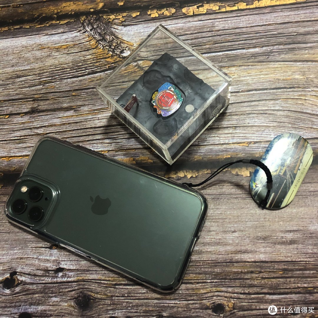 过年了给iPhone 11 Pro换新衣服啦！ — Benks蓝宝石膜、玻璃壳晒单