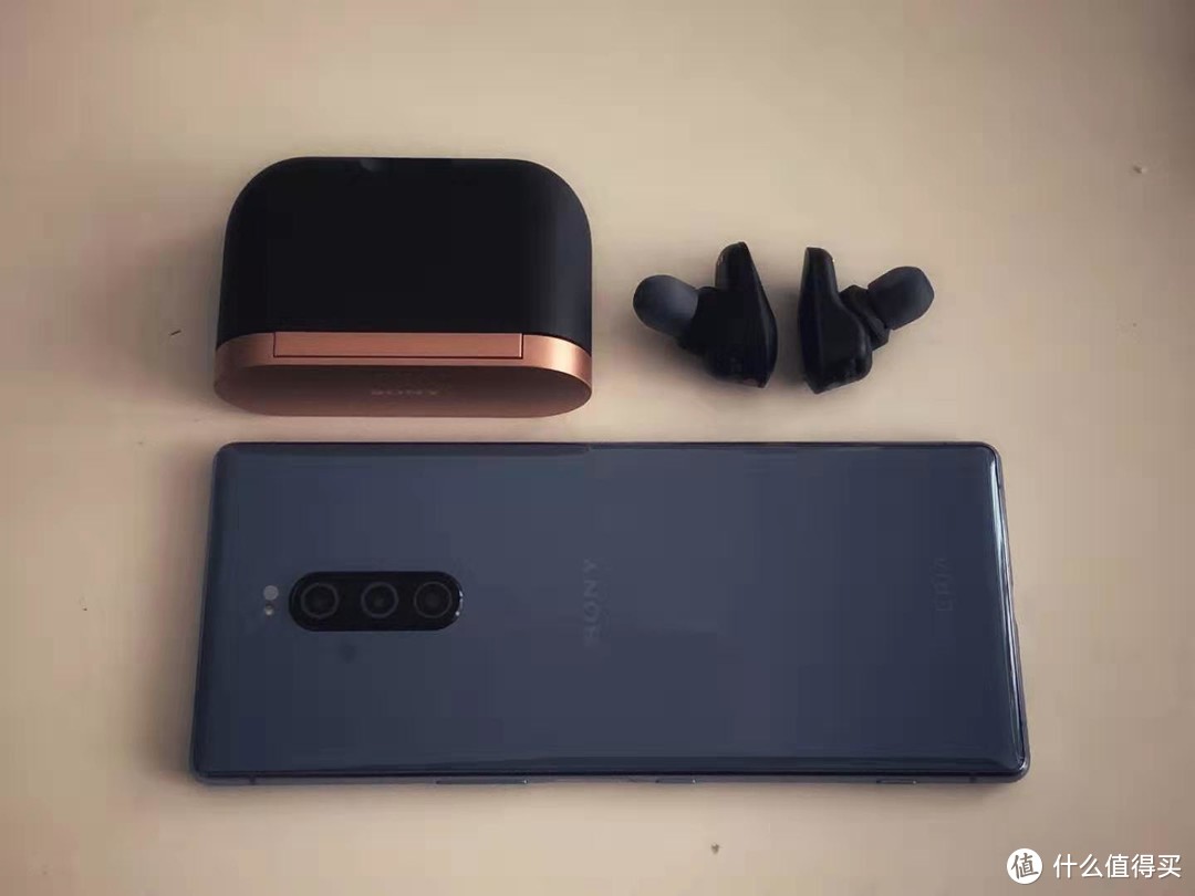 纪念一下我的Xperia1，但是并不怀念