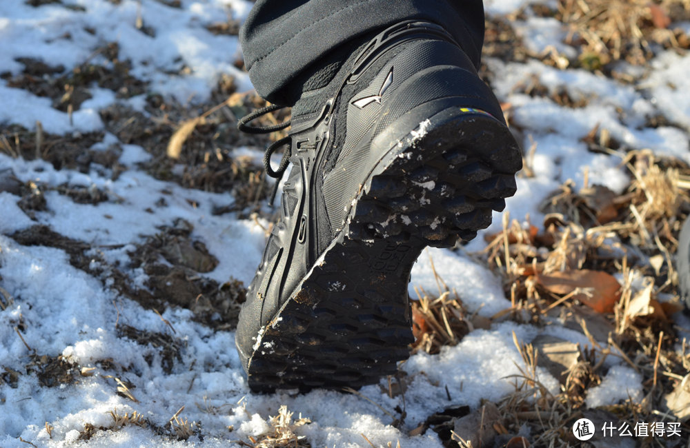 雪地驰骋，助我前行，无微呵护，从足部开始：Salewa 沙乐华 61350 高帮徒步鞋