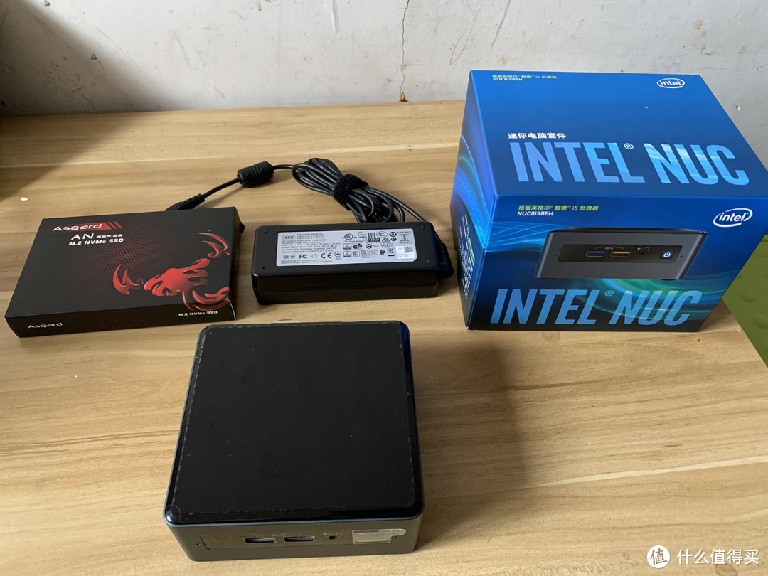 我爱ITX主机之一：INTEL NUC8I5BEH6开箱及安装黑苹果