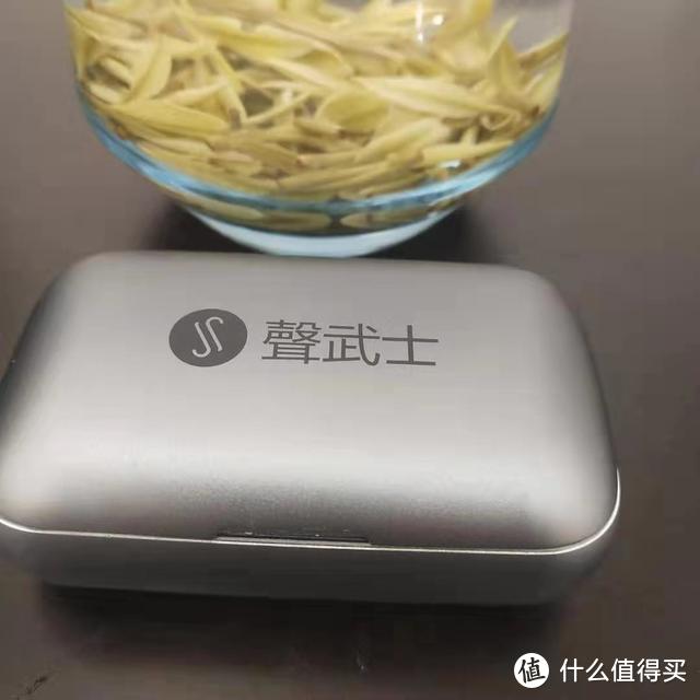 这是闹啥？全新触控设计、光感黑科技加持的声武士HD3耳机