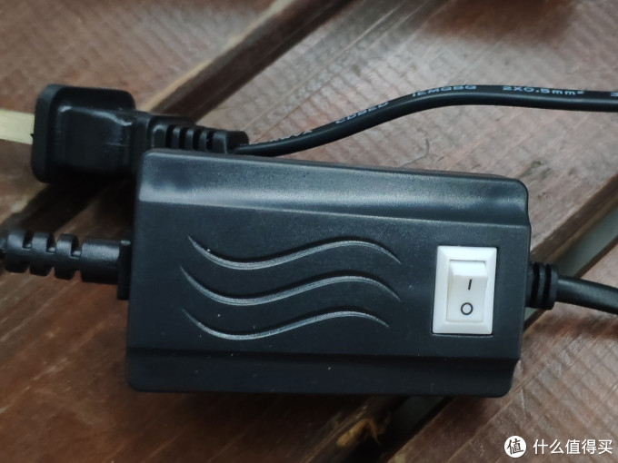 纯属瞎搞,DIY简易紫外线口罩消毒箱