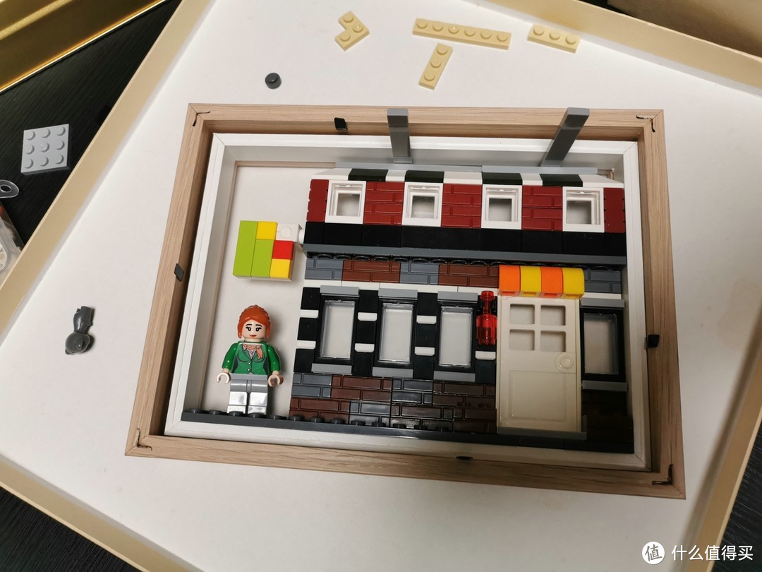 又把积木塞进了IKEA相框——LEGO 乐高 CITY 城市组