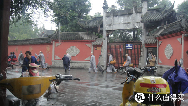 成都-峨眉山-九寨-重庆，三个小妞的旅行