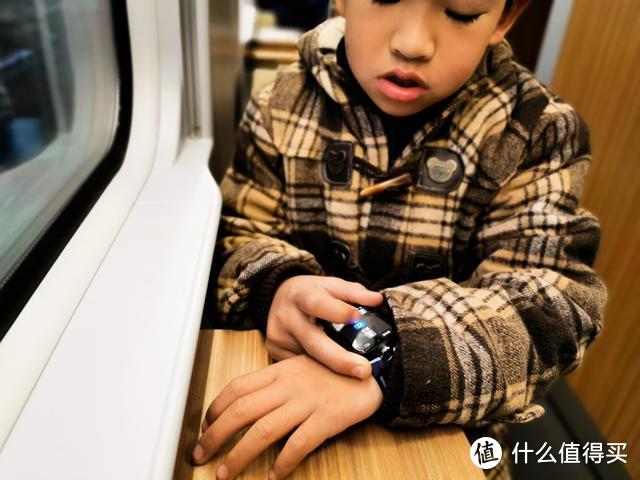 全网通4G儿童手表：小寻MAX Pro上手测评