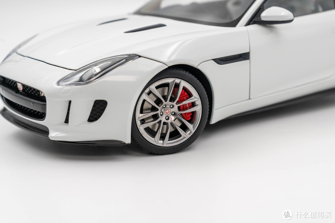 Autoart 1/18静态车模之 捷豹 F type 2015 R