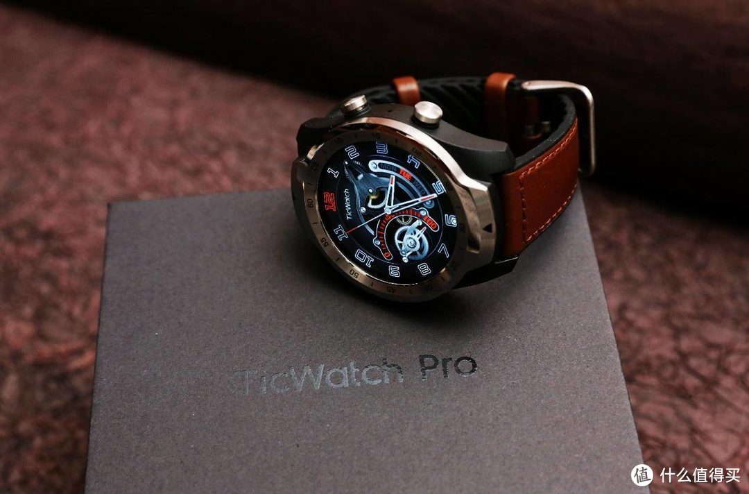 小榻琴心展，长缨剑胆舒，TicWatch Pro 4G智能手表体验