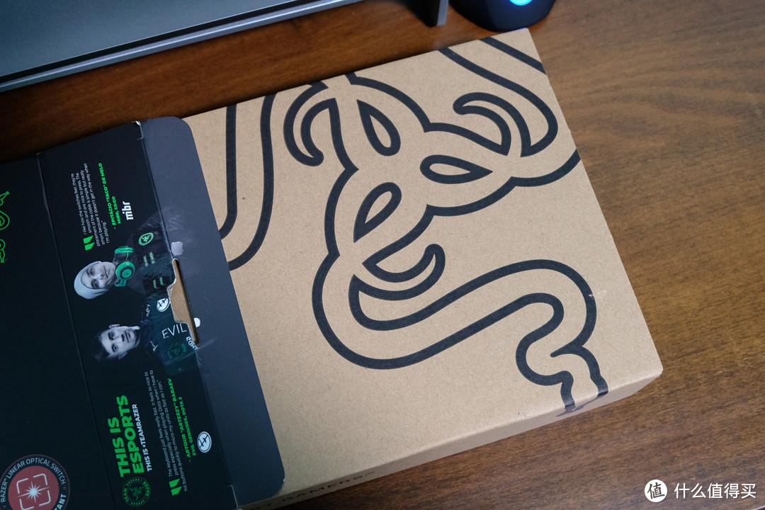 Razer雷蛇 猎魂光蛛竞技版线性光轴机械键盘 体验评测