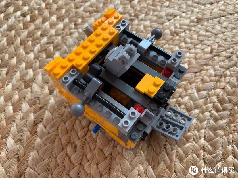 隔离期间，连压箱底的存货都不放过——LEGO 21303瓦力