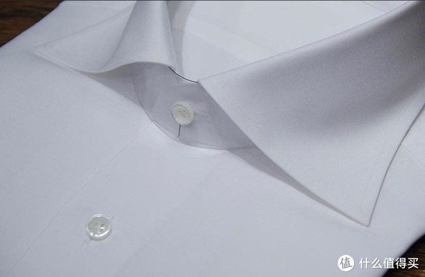 如何选一件合适自己的白衬衫？