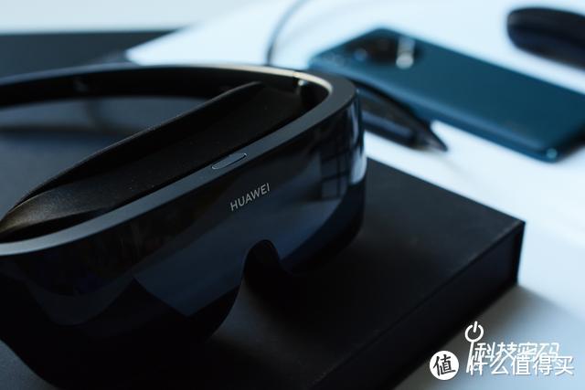 未来的虚拟现实技术 丰富的内容资源， HUAWEI VR Glass深度体验 