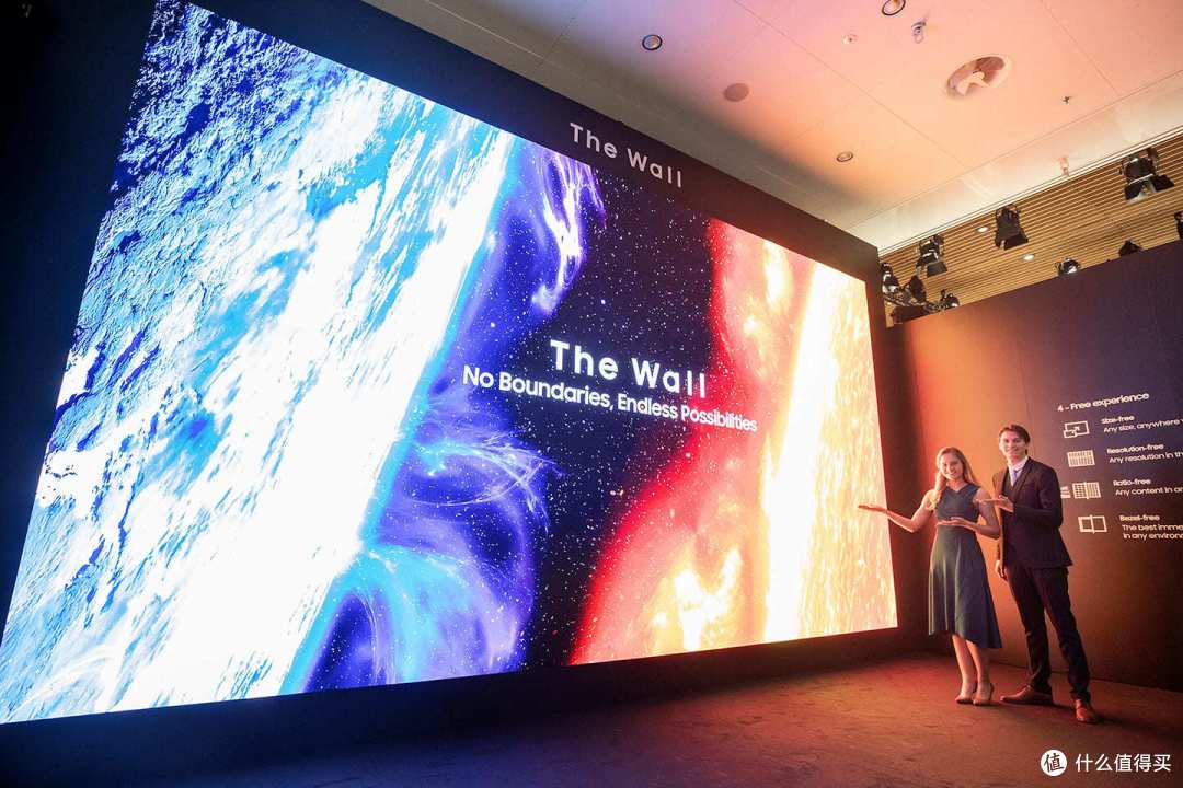 583英寸8k巨屏三星展出新款thewall商业墙flip2和多款智能标牌8k屏