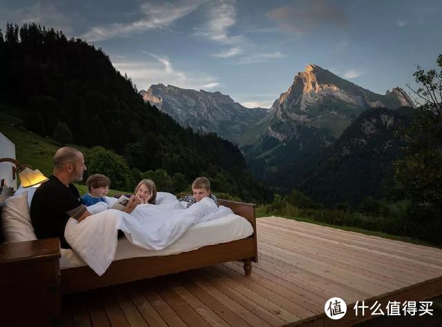 阿尔卑斯山上只有一张床的0星级酒店，连墙壁都没有，你愿意住吗