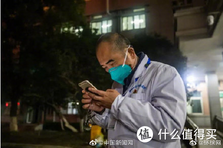 人间大爱：这场没有硝烟的战斗中，33个让人泪目的感人瞬间