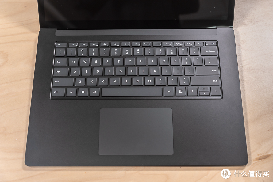 英特尔版Surface Laptop 3完胜友商：肌肉强劲才是硬道理