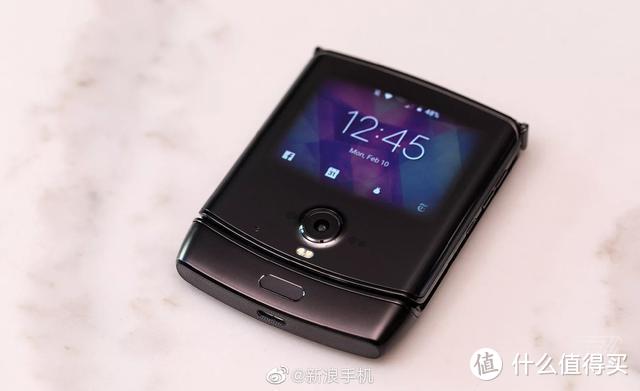 三星的Galaxy Z Flip吊打摩托罗拉Razr，华为是否会效仿？