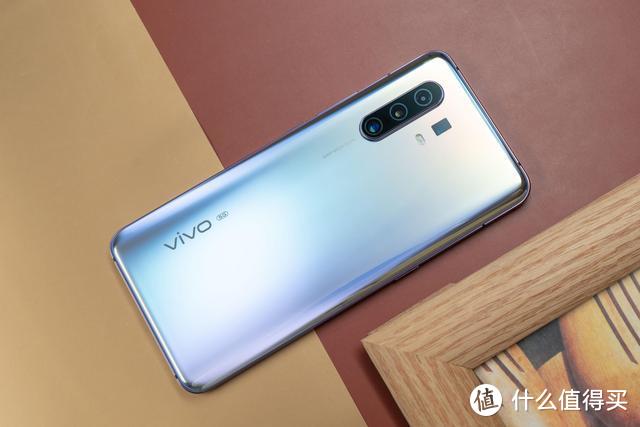 60倍超级变焦下的极致体验：vivo X30 Pro记录每个震撼瞬间