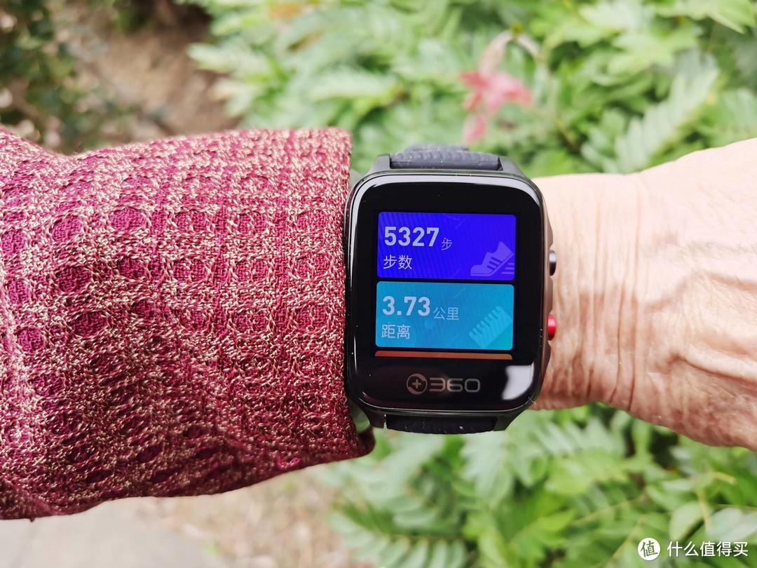 关爱家人，不妨试试这款老人家专属的360健康手表Pro！