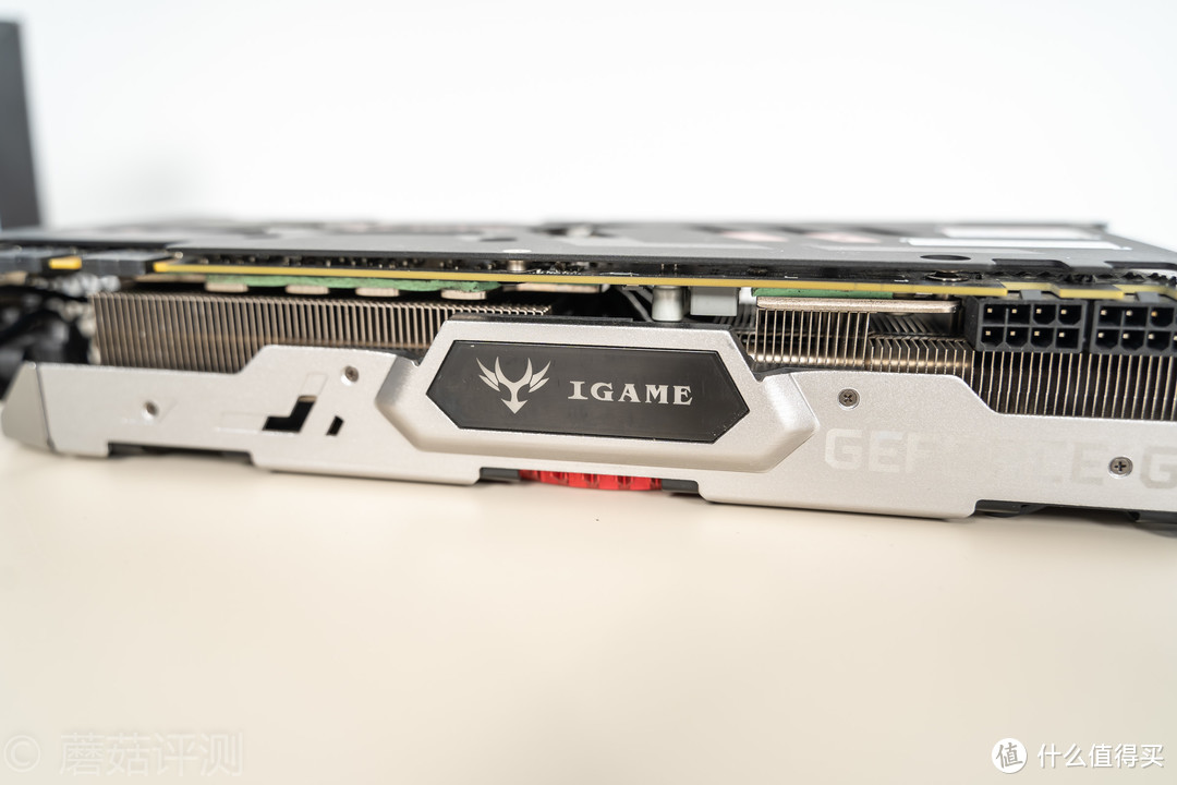 都怪这张1080Ti，阻止我换20系显卡、七彩虹GTX 1080Ti Vulcan AD显卡评测