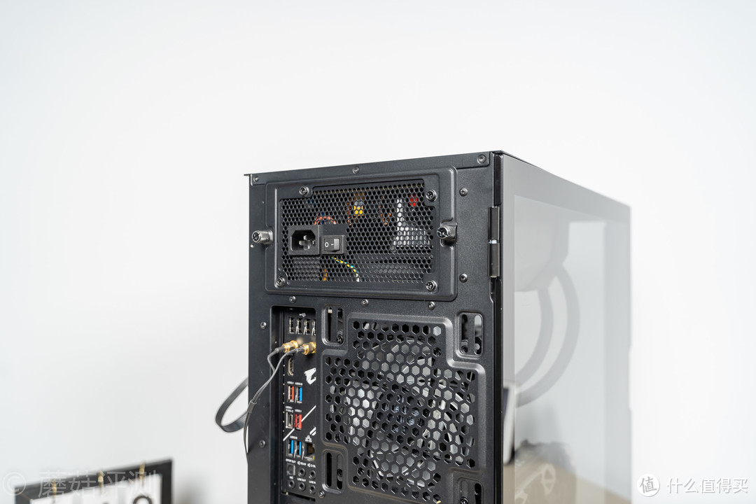 安静稳定、性能强劲、银欣（SILVERSTONE）ET700-MG金牌全模组电源 评测