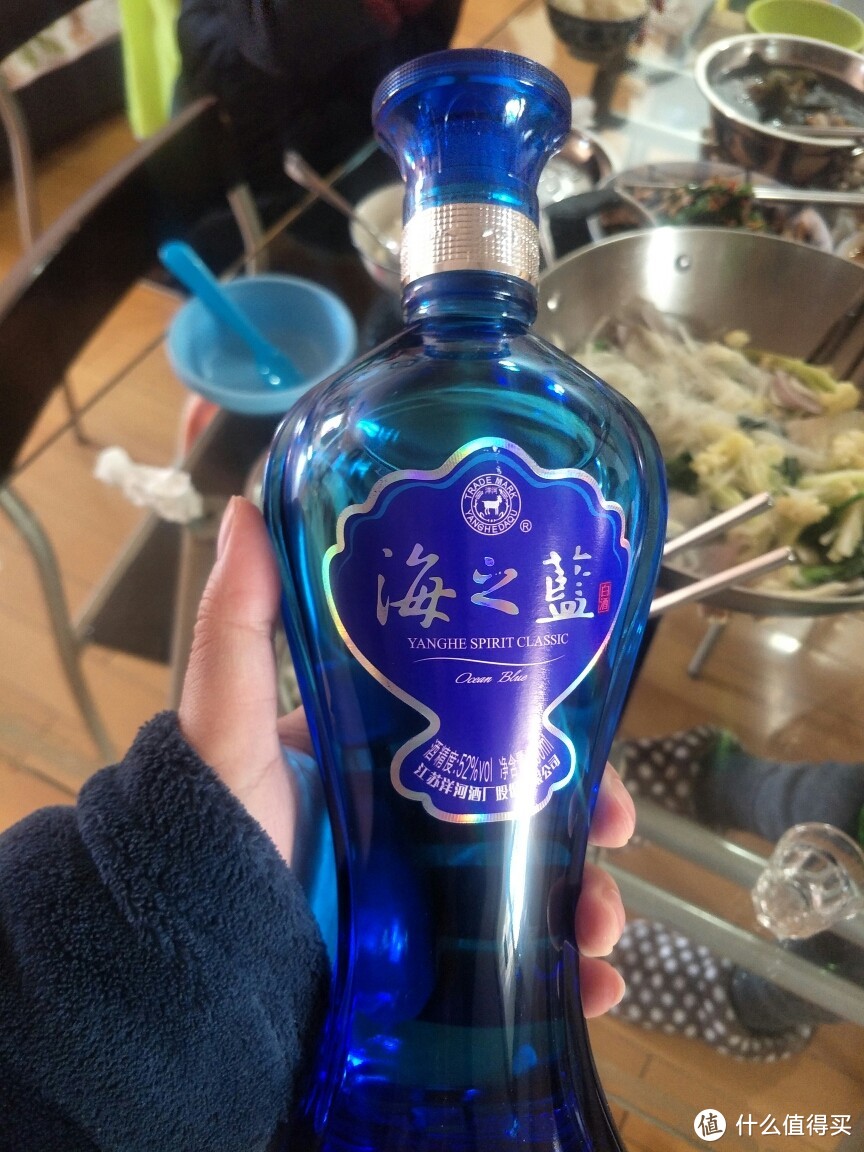 海之蓝酒桌真实图片图片