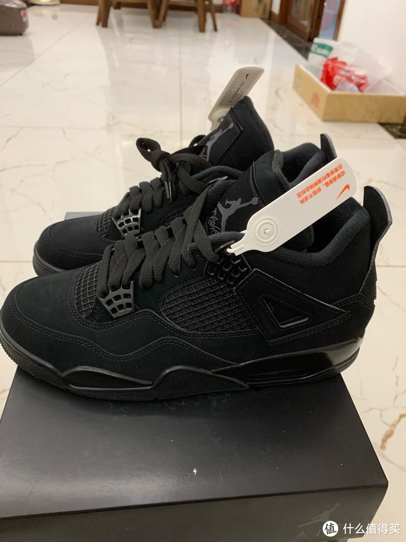 新婚新年入手的好物之一｜AJ4 black cat开箱！