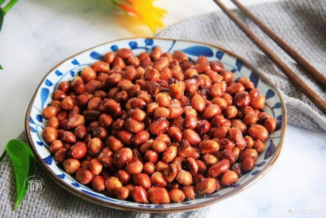炒花生米有诀窍 牢记3个技巧 花生更香脆不烧焦 放2周不返潮 蔬菜 什么值得买