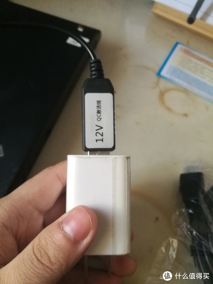 220包邮的HDMI显示器