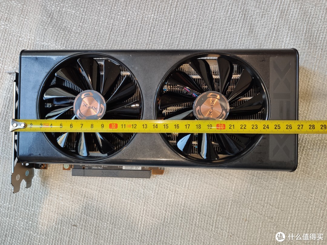 装机补完计划：讯景RX5600XT战狼显卡晒单——附AMD新显卡竖装注意事项