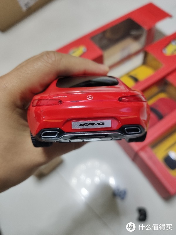 一口气整了四辆小奔驰:星辉 奔驰AMG GT 1:24遥控车跑车玩具车