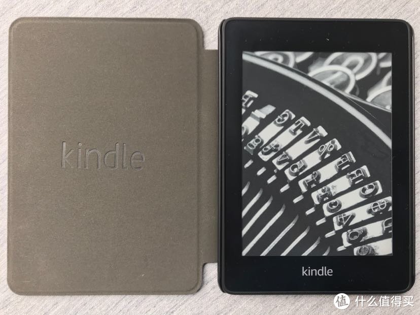 并夕夕上646的亚马逊kindle paperwhite 4开箱