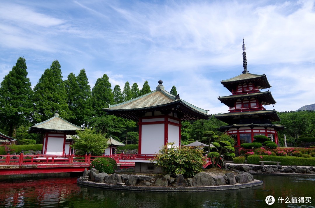 阿苏，火山、直升机和土味动物园