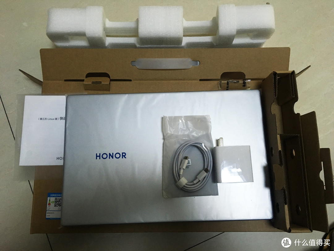 Honor MagicBook 15.6 3500U 8+256 2799，拆机+简测