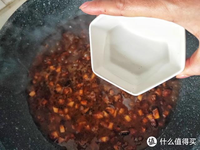 肉酱更好吃的秘方，闻到就流口水，用来拌面拌饭两碗不够吃，真香