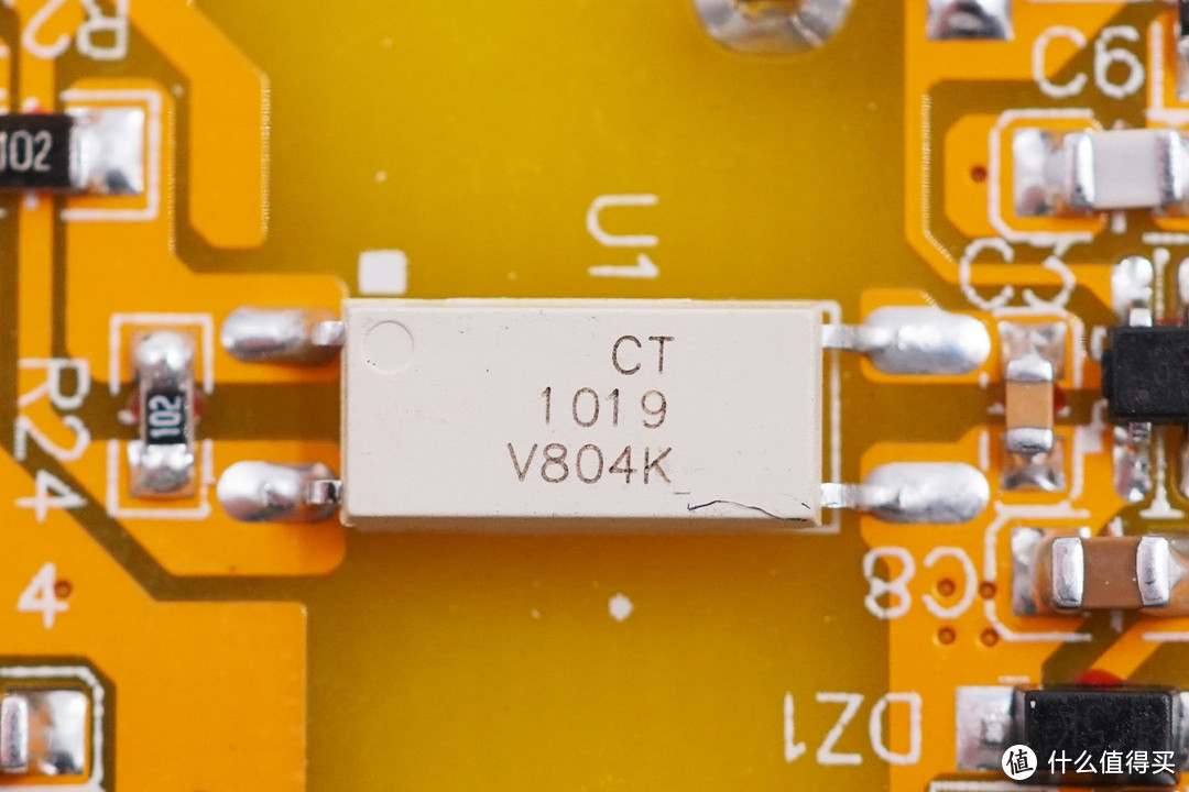 拆解报告：iWALK 30W USB PD快充充电器QC54