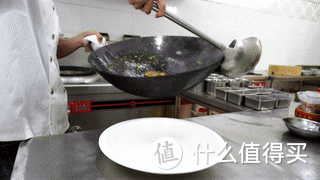 王刚教你【懒人烧豆腐】的家常做法，吃腻了麻婆豆腐不妨试试它！