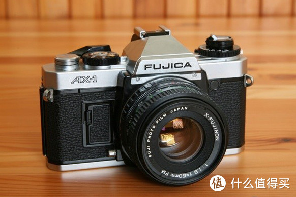 陪伴我中小学时光的FUJICA AX1，相机已经不在，图片来源于网络