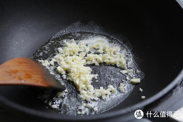 教你网红炸鸡的做法，不出门也能吃上美味炸鸡，太过瘾了