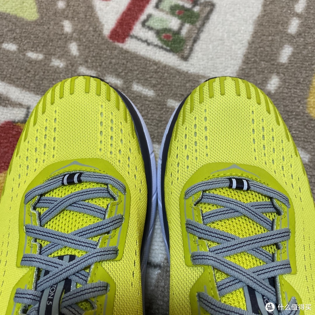 亮骚的厚底跑鞋Hoka One One Clifton 5