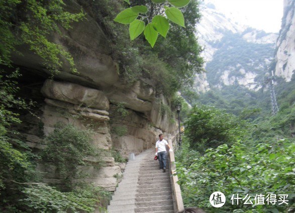 穿越人山人海，两姐妹“智取”华山