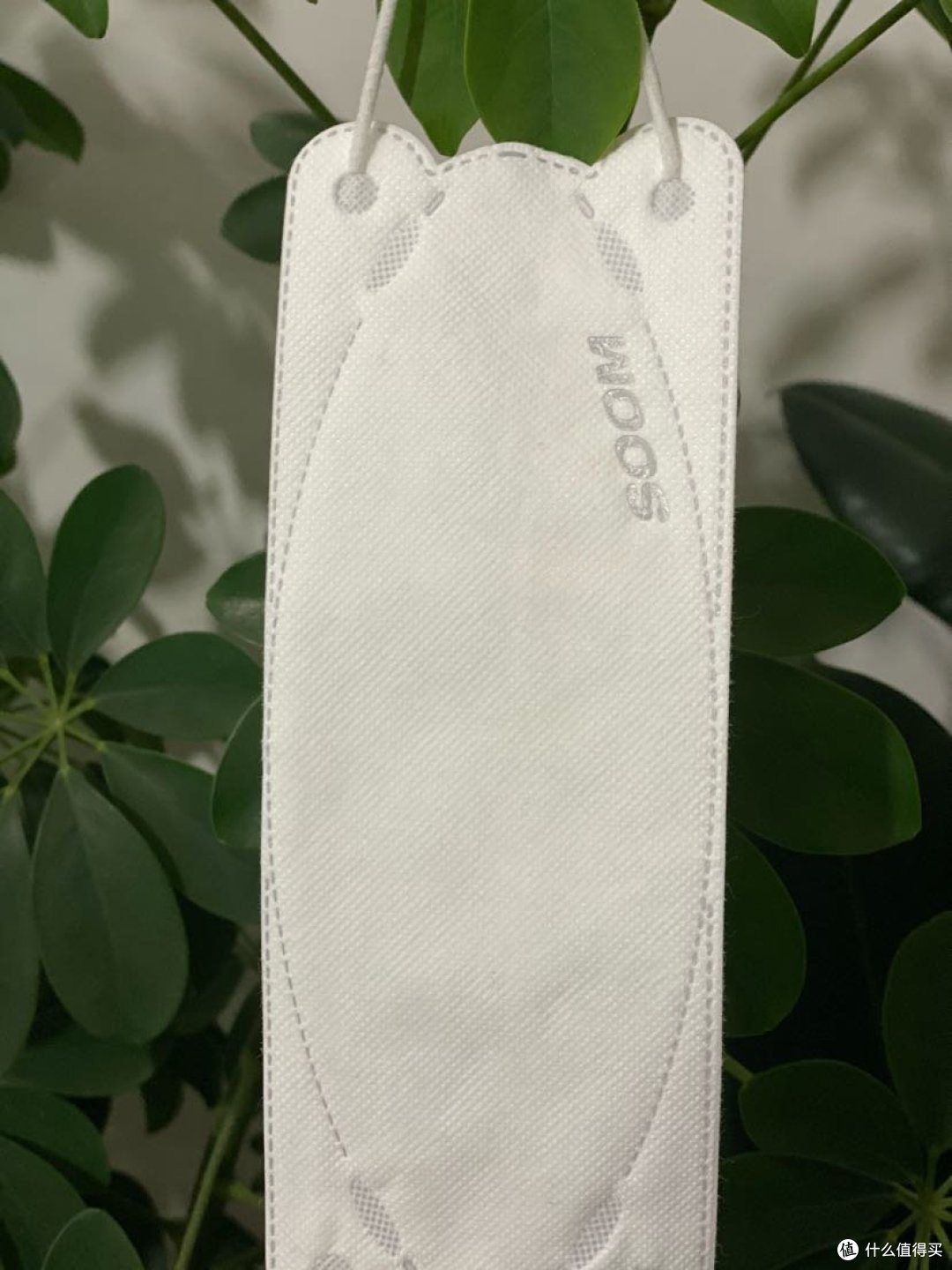 soom老品牌的口罩,舒适度可以,口罩薄,但是贴合度超级高,不透水,防护