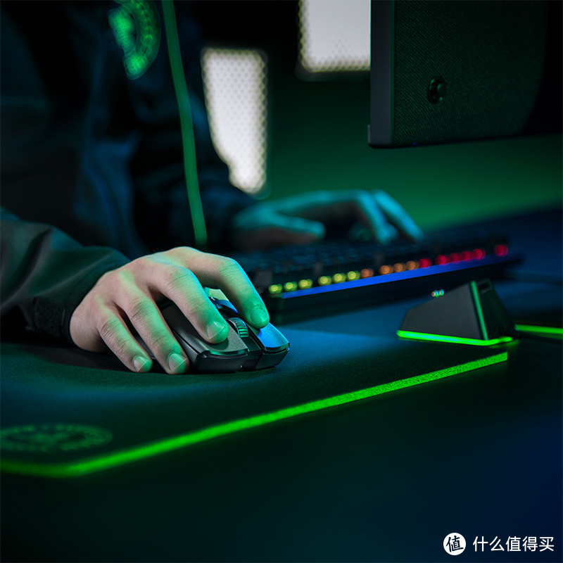 雷蛇（Razer）毒蝰终极版-2019年当之无愧的年度旗舰轻量化无线游戏鼠标