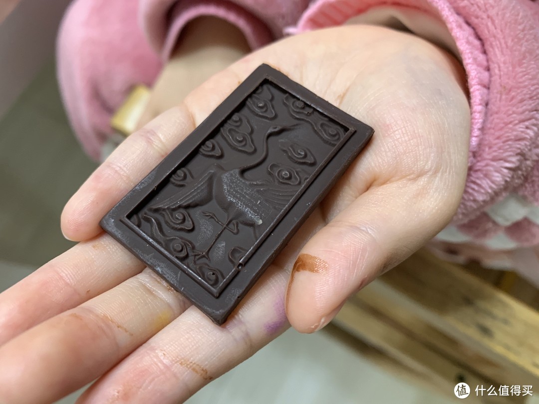 宅家养肉的国风巧克力——“长安”style可可花砖薄片巧克力
